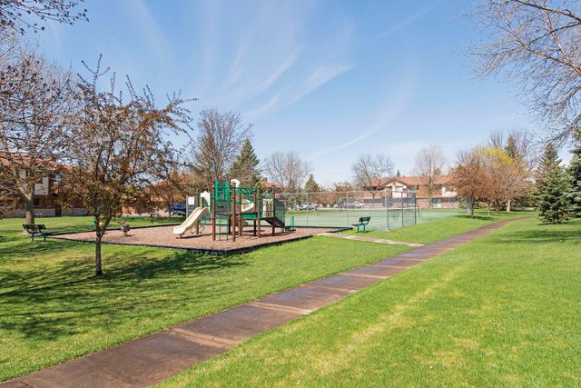 11877 Cottonwood Street NW, Coon Rapids, MN 55448