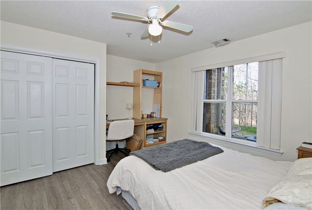 302 Harts Cove Way, Seneca, SC 29678