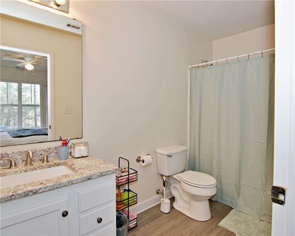 302 Harts Cove Way, Seneca, SC 29678