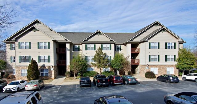 302 Harts Cove Way, Seneca, SC 29678