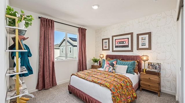 8073 Whippersnapper Way, Roseville, CA 95747