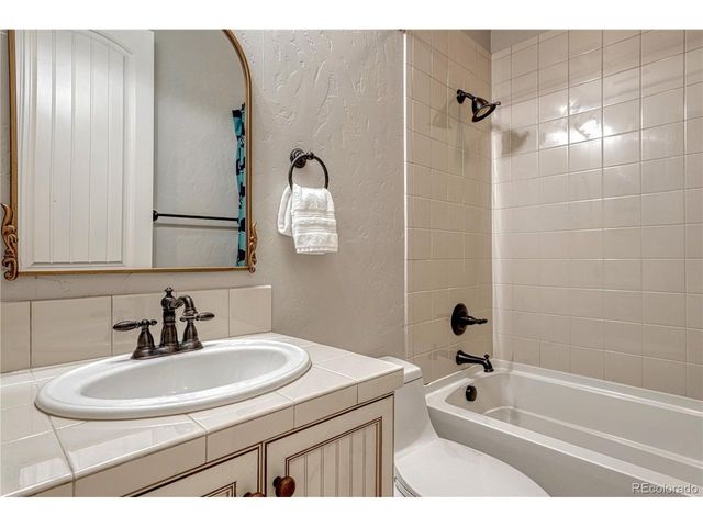 283 Maplehurst Dr, Highlands Ranch, CO 80126