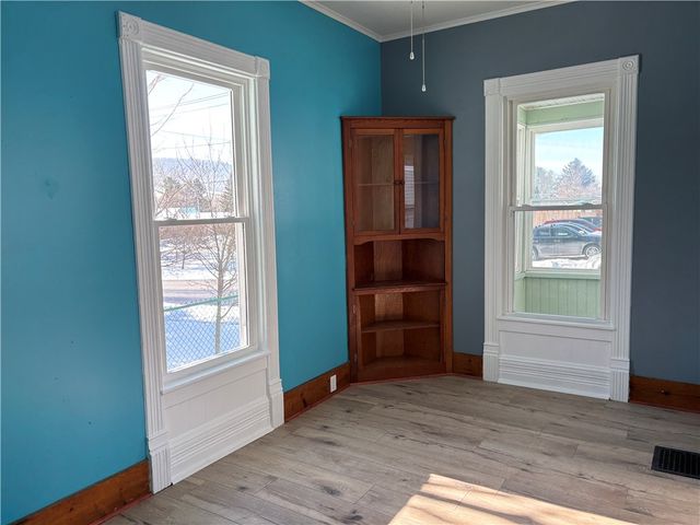 33 Rose Avenue, Oneonta, NY 13820