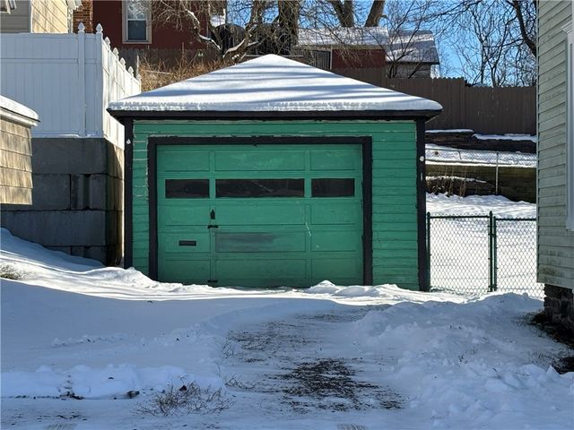 33 Rose Avenue, Oneonta, NY 13820