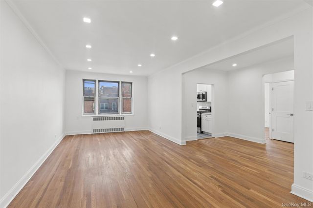 68-61 Yellowstone Boulevard 705, Forest Hills, NY 11375