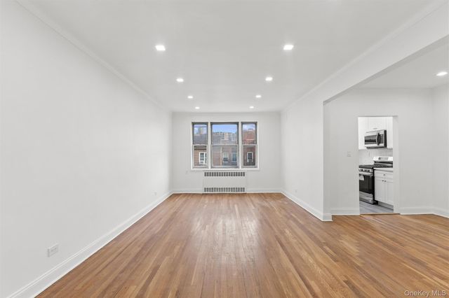 68-61 Yellowstone Boulevard 705, Forest Hills, NY 11375