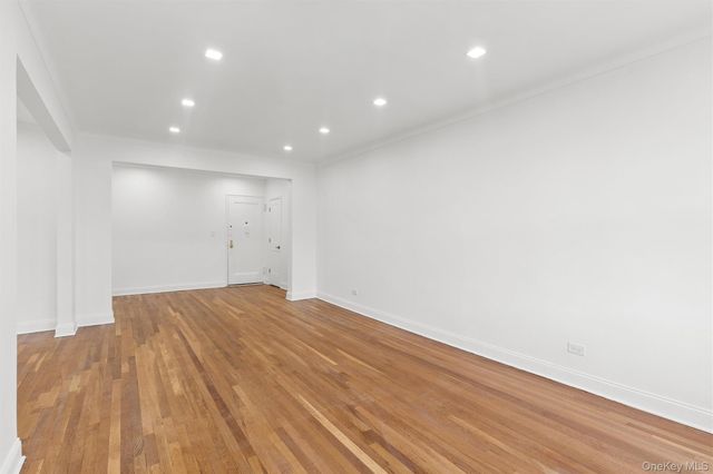 68-61 Yellowstone Boulevard 705, Forest Hills, NY 11375