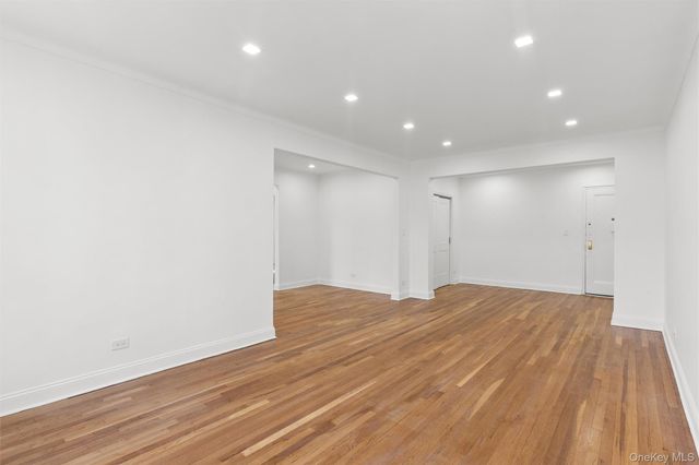 68-61 Yellowstone Boulevard 705, Forest Hills, NY 11375
