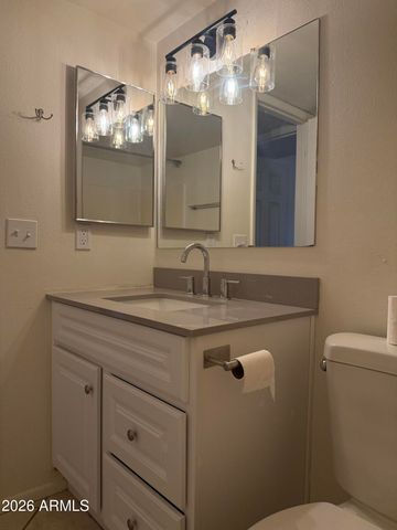 10828 N BILTMORE Drive 227, Phoenix, AZ 85029
