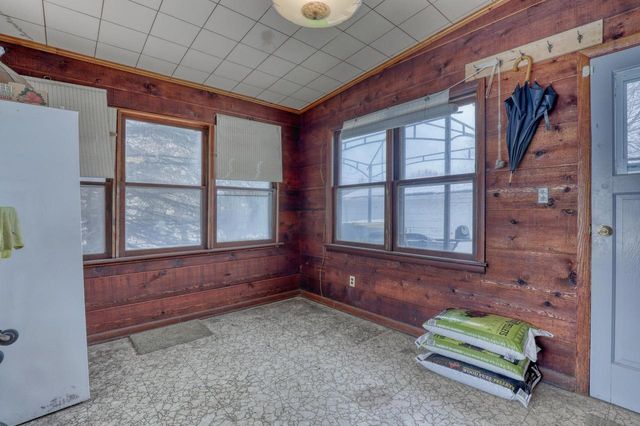 931 S 120th STREET, West Allis, WI 53214