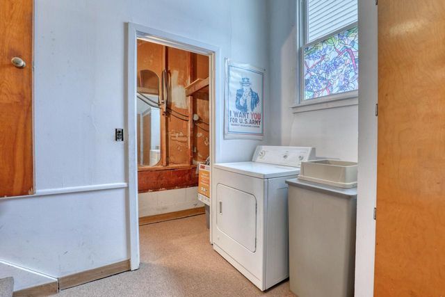 931 S 120th STREET, West Allis, WI 53214