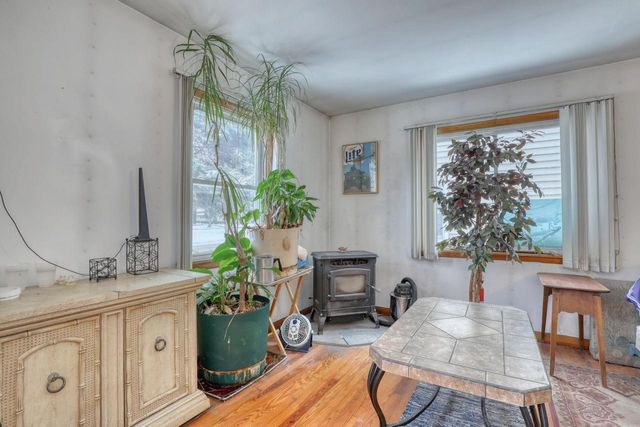 931 S 120th STREET, West Allis, WI 53214