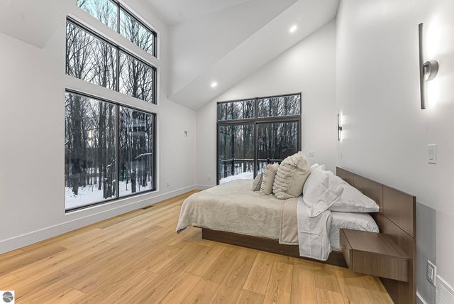 5921 Paradise Ranch, Kingsley, MI 49649