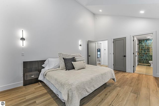 5921 Paradise Ranch, Kingsley, MI 49649