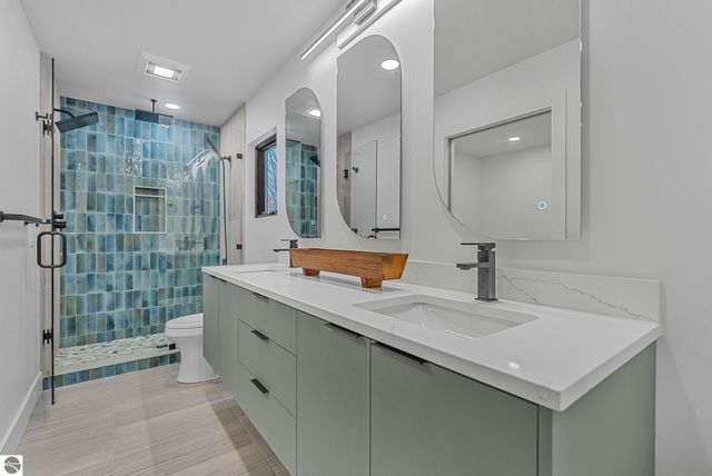 5921 Paradise Ranch, Kingsley, MI 49649