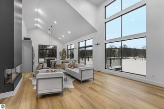 5921 Paradise Ranch, Kingsley, MI 49649