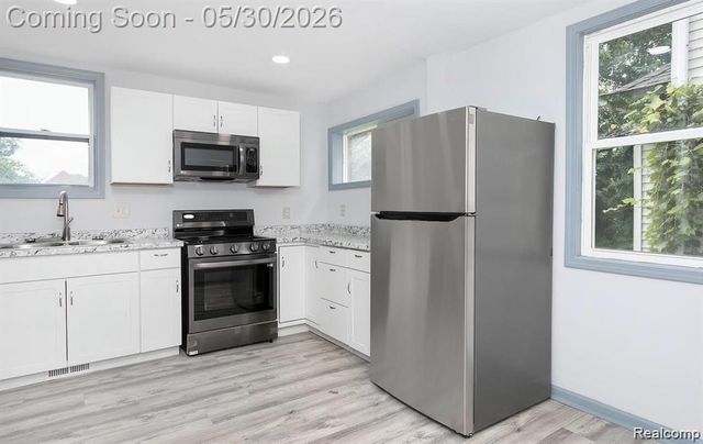 186 Tyler Street, Wayne, MI 48203