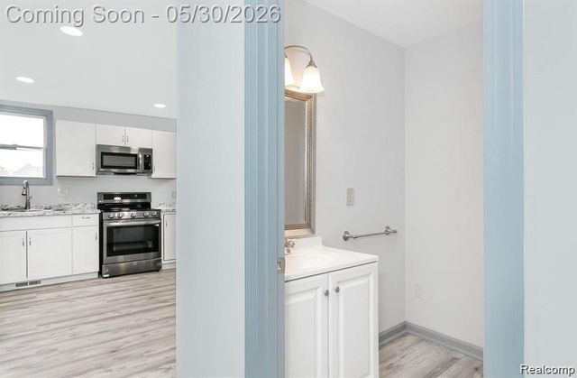 186 Tyler Street, Wayne, MI 48203