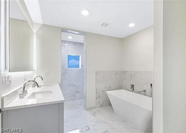 3505 NW 44th PL, Cape Coral, FL 33993