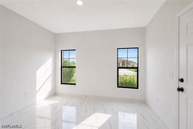 3505 NW 44th PL, Cape Coral, FL 33993
