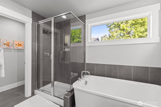 16539 8th Avenue NE, Shoreline, WA 98155