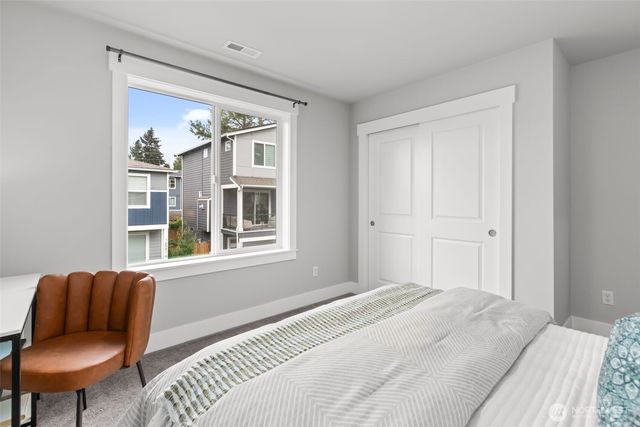 16539 8th Avenue NE, Shoreline, WA 98155