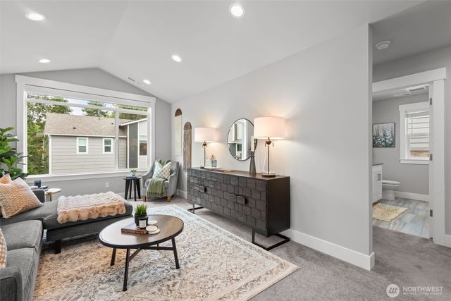 16539 8th Avenue NE, Shoreline, WA 98155