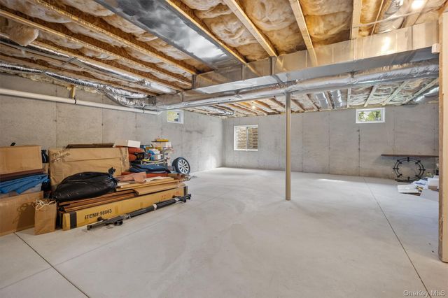 17 Tompkins Lane, Hopewell Junction, NY 12533