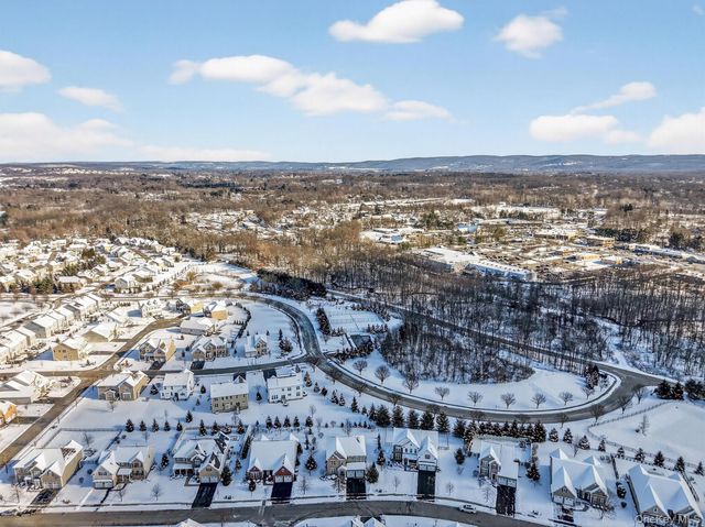 17 Tompkins Lane, Hopewell Junction, NY 12533