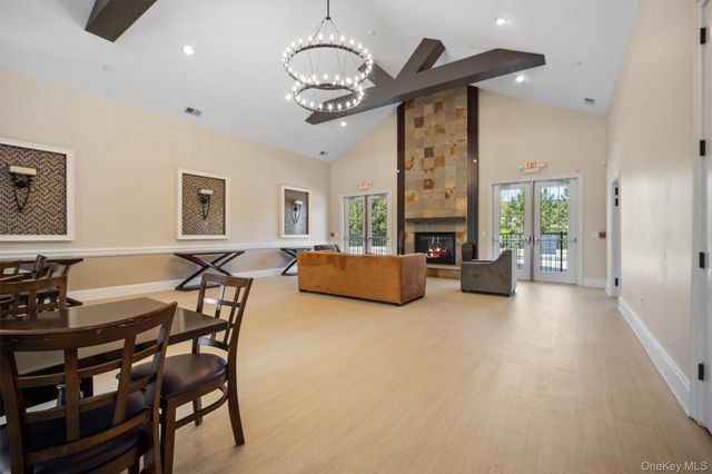 17 Tompkins Lane, Hopewell Junction, NY 12533