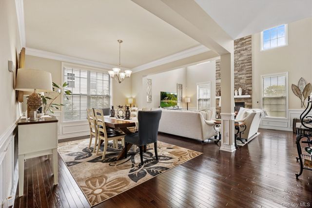 17 Tompkins Lane, Hopewell Junction, NY 12533