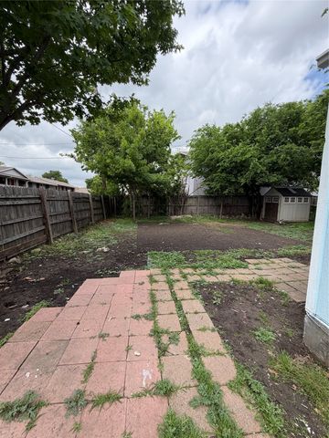 1227 W Avenue Avenue E, Garland, TX 75040