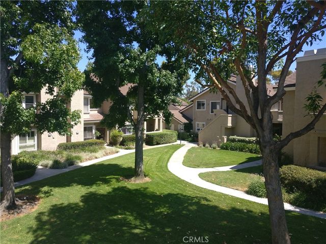 180 Greenmoor, Irvine, CA 92614