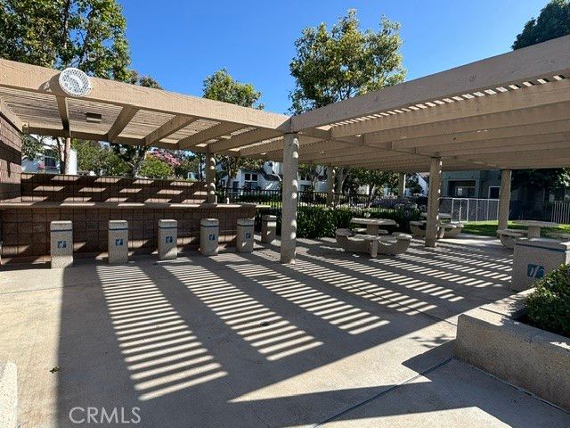 180 Greenmoor, Irvine, CA 92614