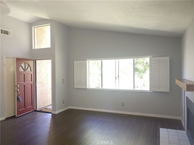 180 Greenmoor, Irvine, CA 92614