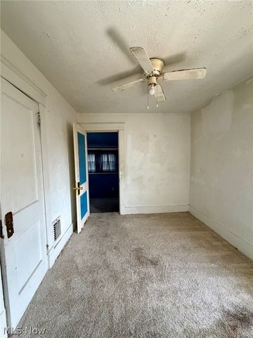777 East Avenue SE, Warren, OH 44484