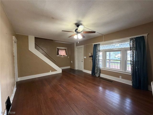 777 East Avenue SE, Warren, OH 44484