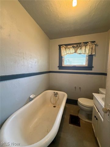 777 East Avenue SE, Warren, OH 44484