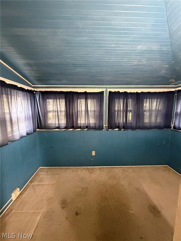 777 East Avenue SE, Warren, OH 44484