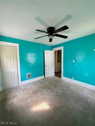 777 East Avenue SE, Warren, OH 44484