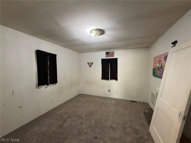 777 East Avenue SE, Warren, OH 44484