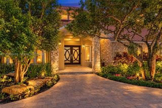 6915 SW 101st St, Pinecrest, FL 33156