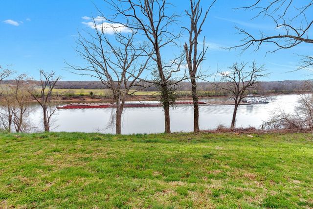 935 Kingsbury Dr Apt B, Clarksville, TN 37040