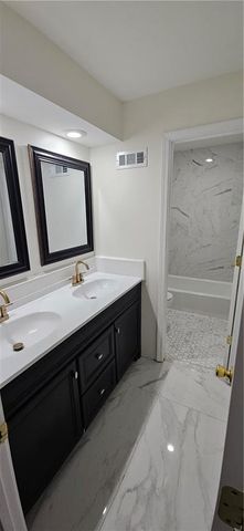 16015 Meadow Lane, Stilwell, KS 66085