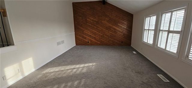 16015 Meadow Lane, Stilwell, KS 66085