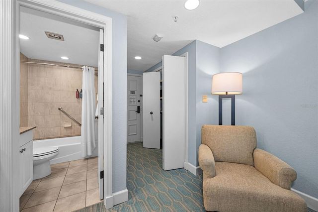 36750 US HIGHWAY 19 N 5-104, Palm Harbor, FL 34683