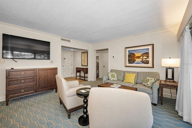 36750 US HIGHWAY 19 N 5-104, Palm Harbor, FL 34683