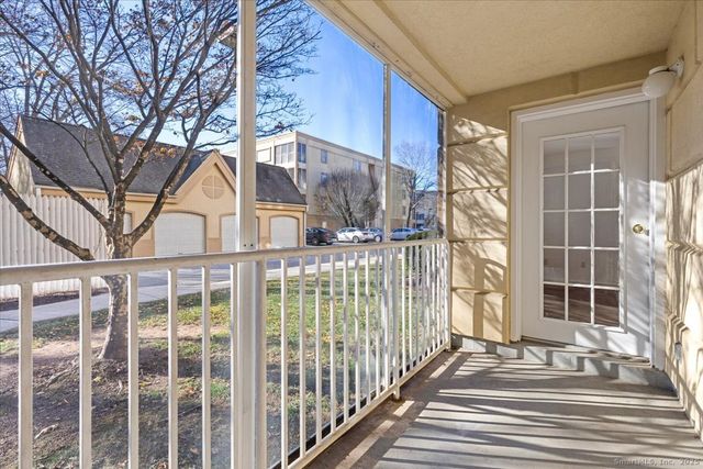 75 Washington Avenue 7-106, Hamden, CT 06518