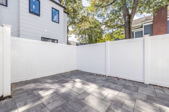 121 Hyde Street 121, Newton, MA 02461