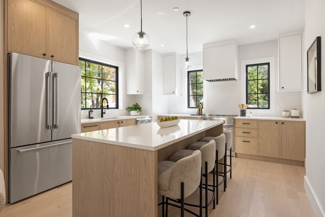 121 Hyde Street 121, Newton, MA 02461